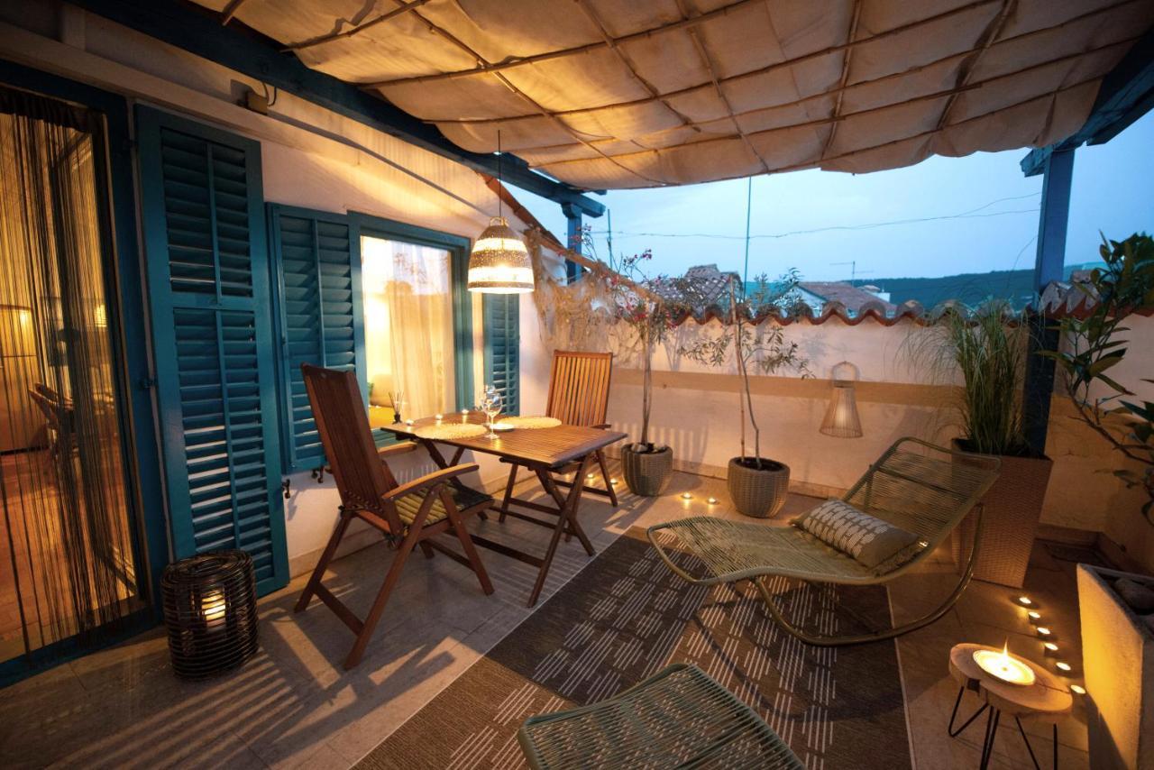 Modra Luna- Apartment With Terrace Izola Buitenkant foto